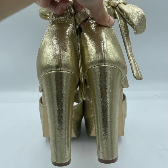 Gold Faux Leather Ankle Tie Sandal Heels Size 7 - Picture 5 of 16